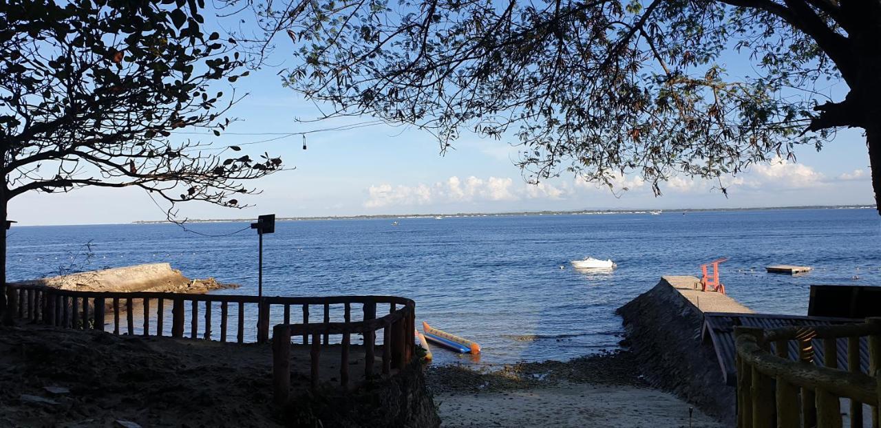 Mactan Newtown With Sun Set And Garden View Aparthotel Cebu Exterior foto